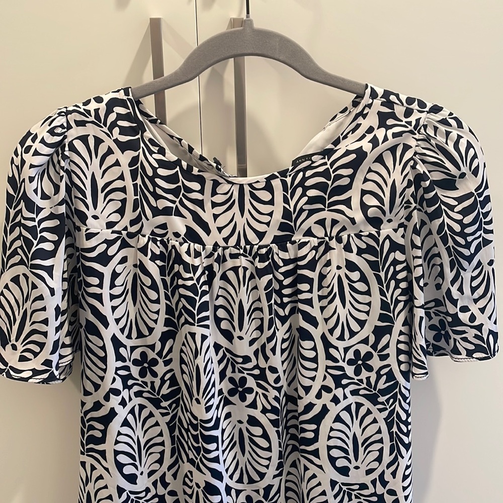 Ann Taylor navy and white print dress with tie waist